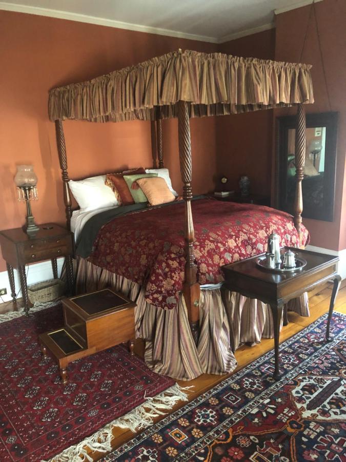 Oakcliff Bed And Breakfast Halfmoon Екстериор снимка
