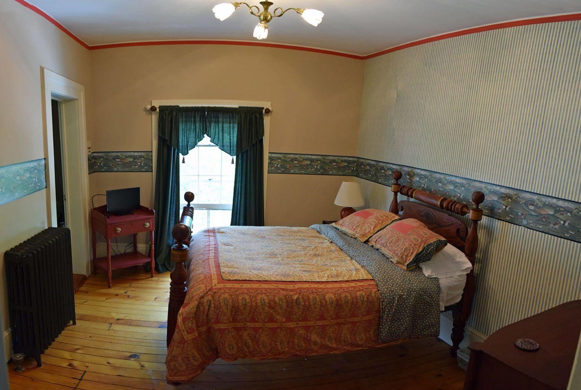 Oakcliff Bed And Breakfast Halfmoon Екстериор снимка